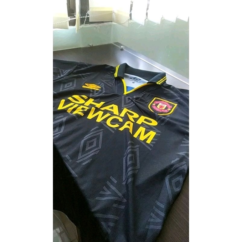 manchester united JERSEY EMYU HITAM 92/93