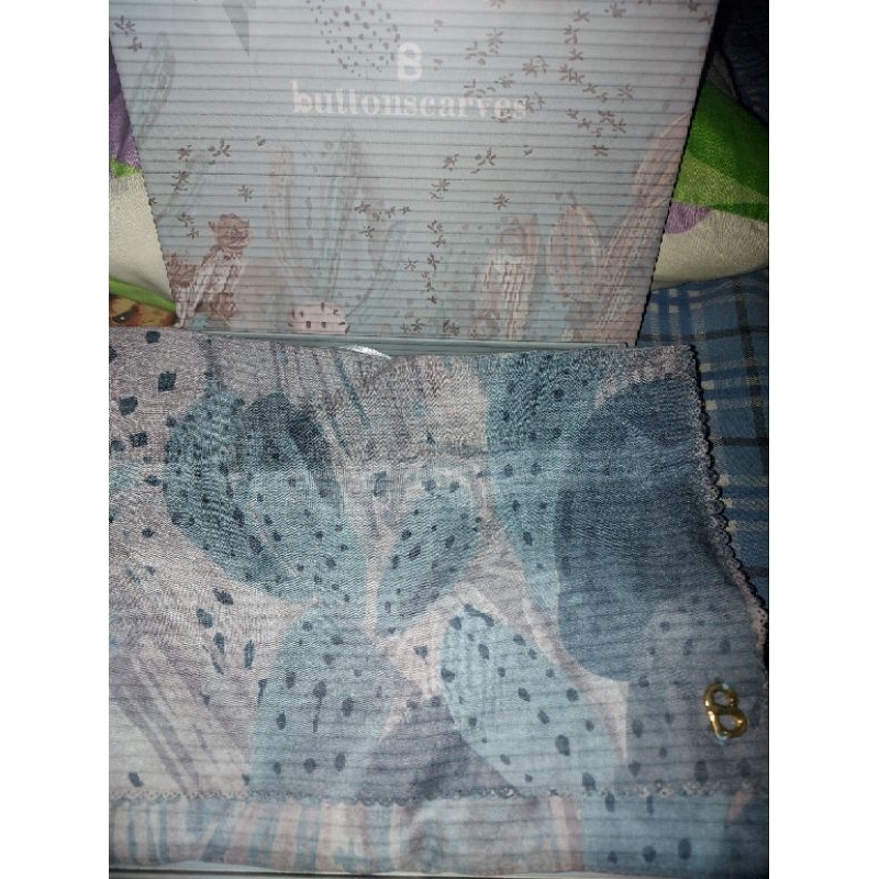 The Opuntia Sky Buttonscarves