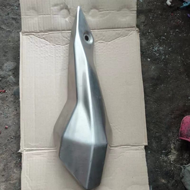 Cover tameng knalpot kawasaki ninja 250 mono original