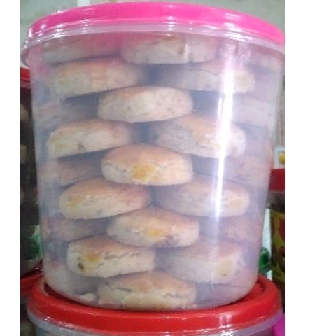 

Kue kering/kacang asli jember