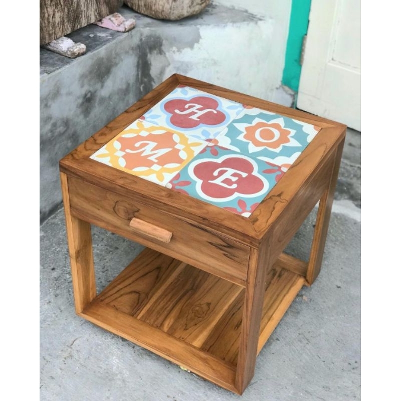 Meja Nakas tegel keramik