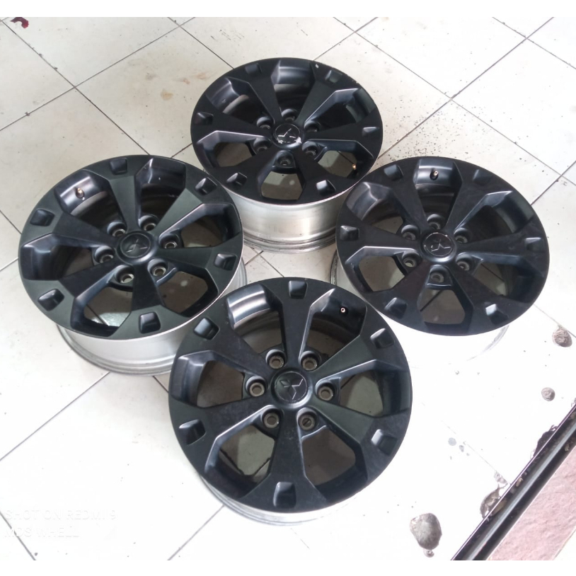 Velg Mobil Pajero Ring 17 Velg Mobil Bekas Ori Copotan Mobil Pajero Ring 17