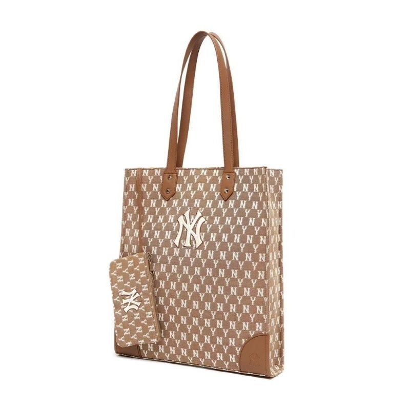 M*LB Monogram Jacquard Tote Bag New York Yankees UNISEX untuk pria wanita