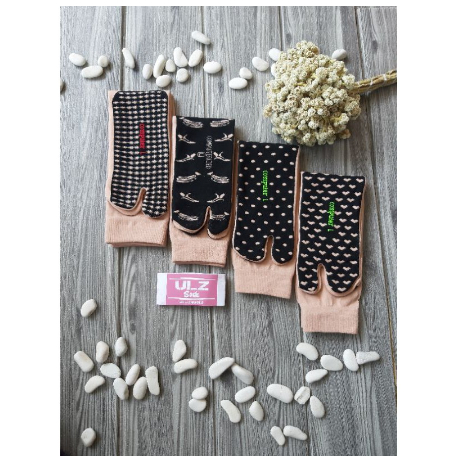 KAOS KAKI KAOSKAKI ULZ JEMPOL MUSLIMAH KREM TELAPAK BERMOTIF LUCU | FADHILAH SHOP BJB