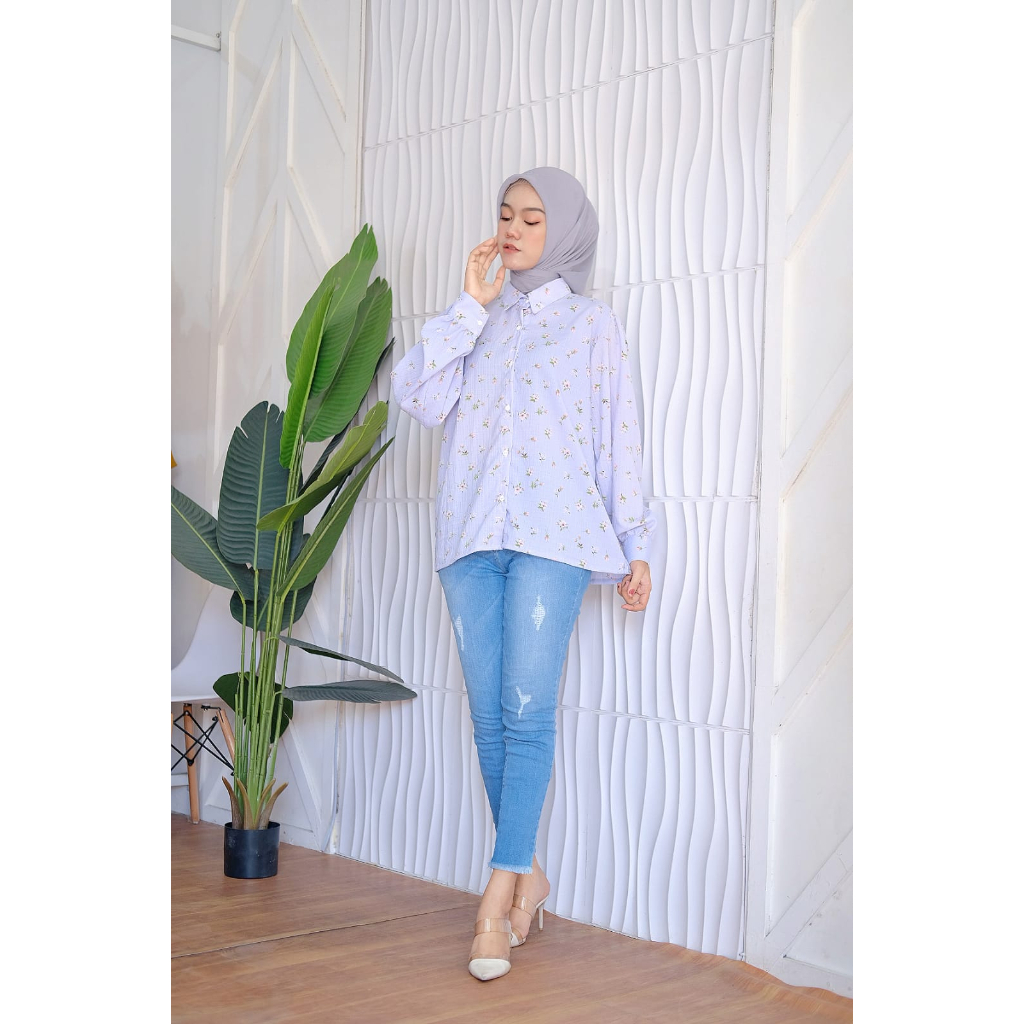 Kemeja Lady Crush Motif Pattern Oversize Jumbo - Kemeja Crinkle Lady Crush Motif Kemeja Blouse wanita Lady Crush / Kemeja Style Korea