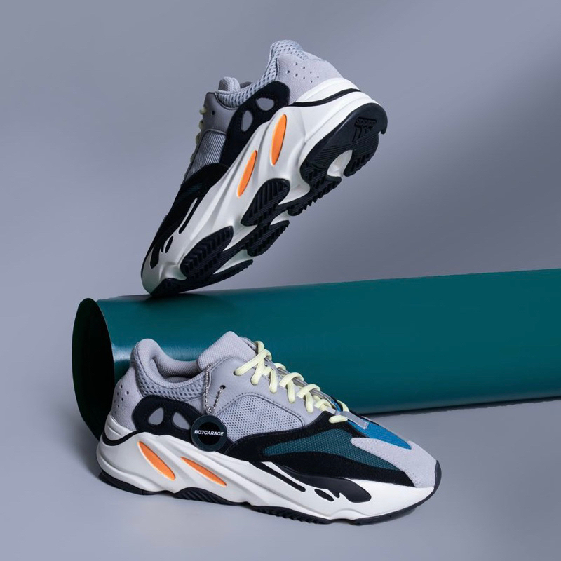 Yeezy Boost 700 Wave Runner Solid Grey