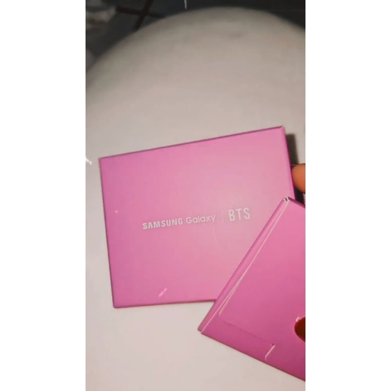 BTS CARD SAMSUNG Z FLIP (OFFICIAL)
