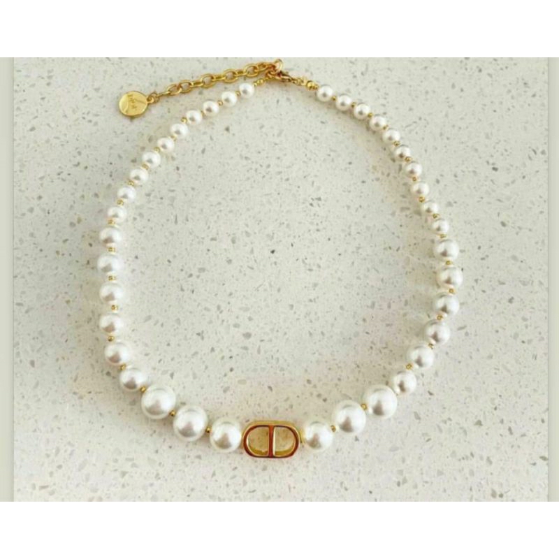 Dior pearl necklace 2022 preloved with box n dustbag