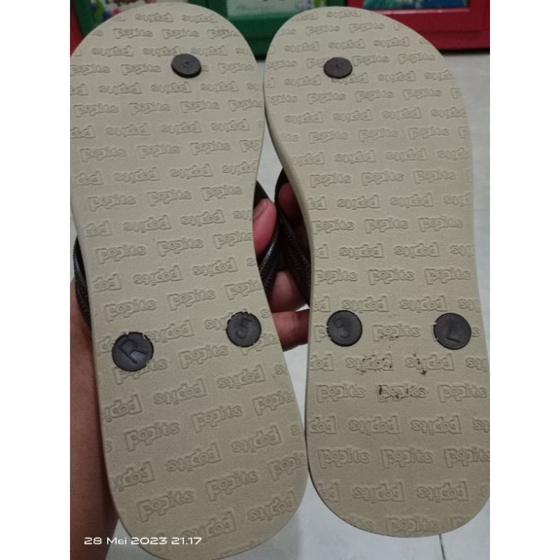 preloved sandal popits flat