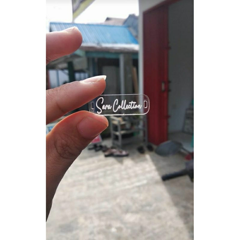 

Label Akrilik Transparan Mirror