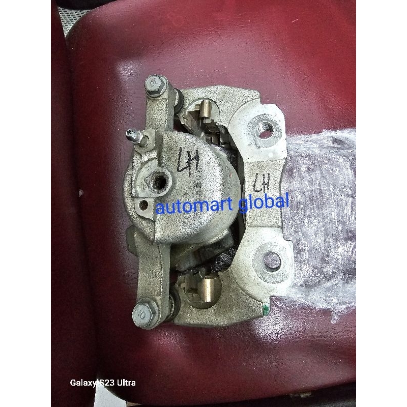 caliper rem innova reborn original copotan baru 1pc