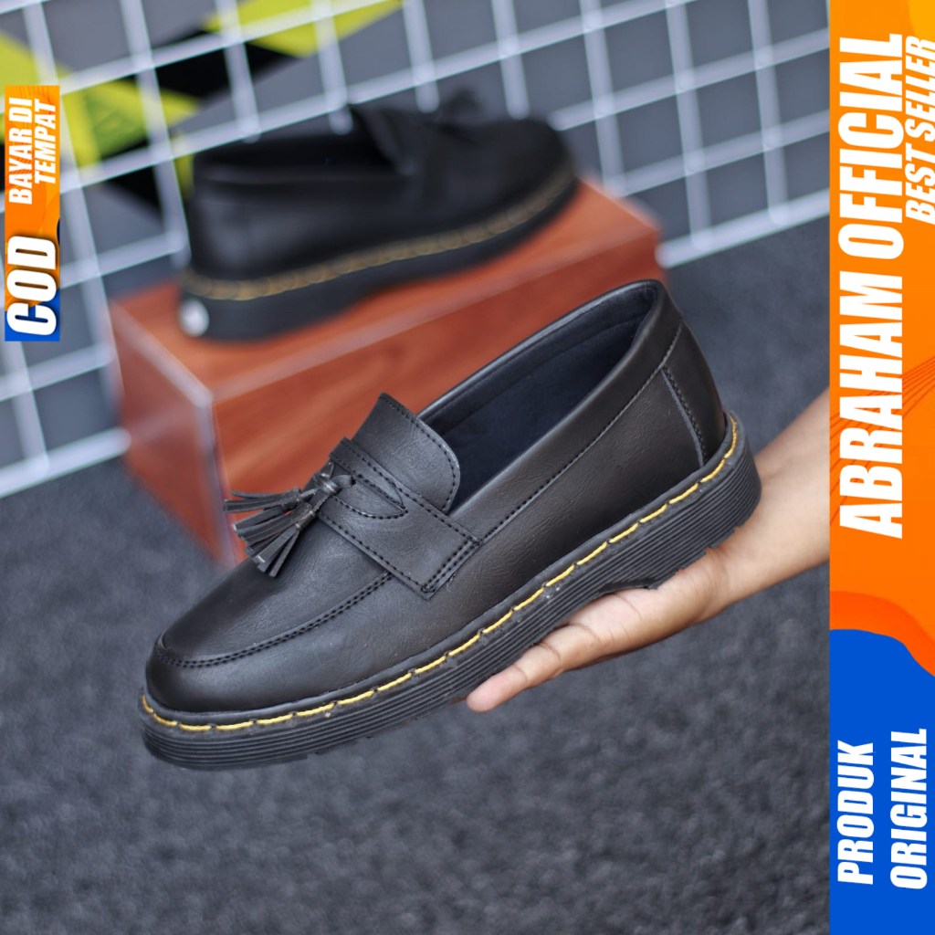 Sepatu Loafers Docmart Formal Pantofel Casual Kerja Hitam Pria