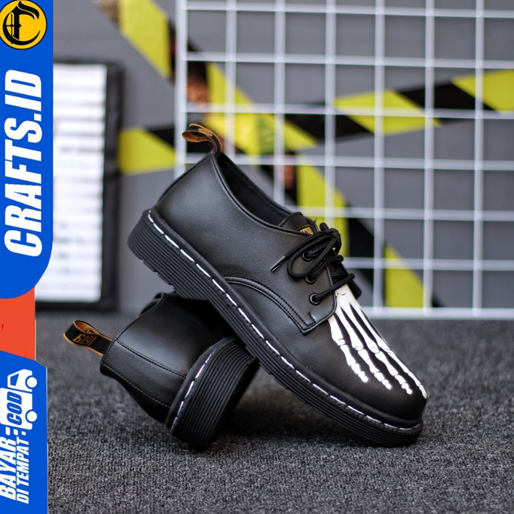 Sepatu Formal Pantofel Low Boots Docmart Kerja Hitam