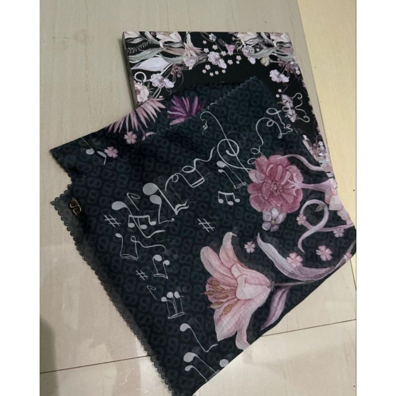 Buttonscarves Nada Series - Re (PL)