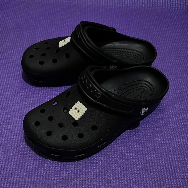 Sandal crocs | crocs defect