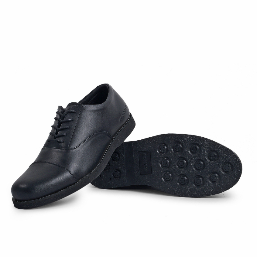 Sepatu Pantofel Pria Kerja Oxford Kulit Asli Fomal Kantor Shoes Loafers Fantofel Cowok Laki laki Sepatu Kerja Resmi Kondangan Ori Monday Oxford Full Black GL