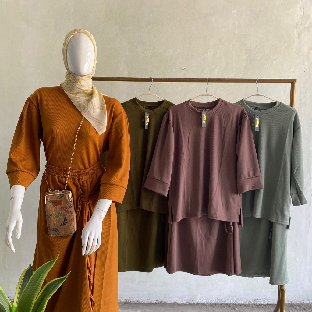 KNIT ONE SET WANITA ROK SERUT KEKINIAN