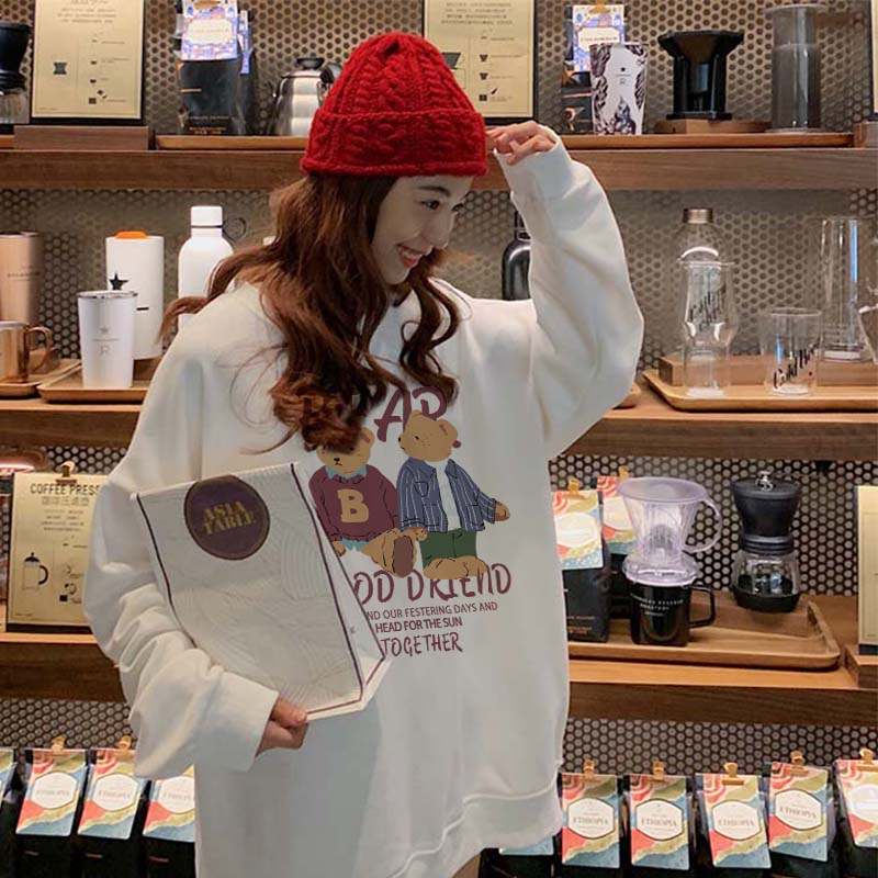 Kaos Stasan Wanita Oversize Couple Sweater American Vintage Cartoon Bear Graphic Priting Top Kekinian Casual Sweater