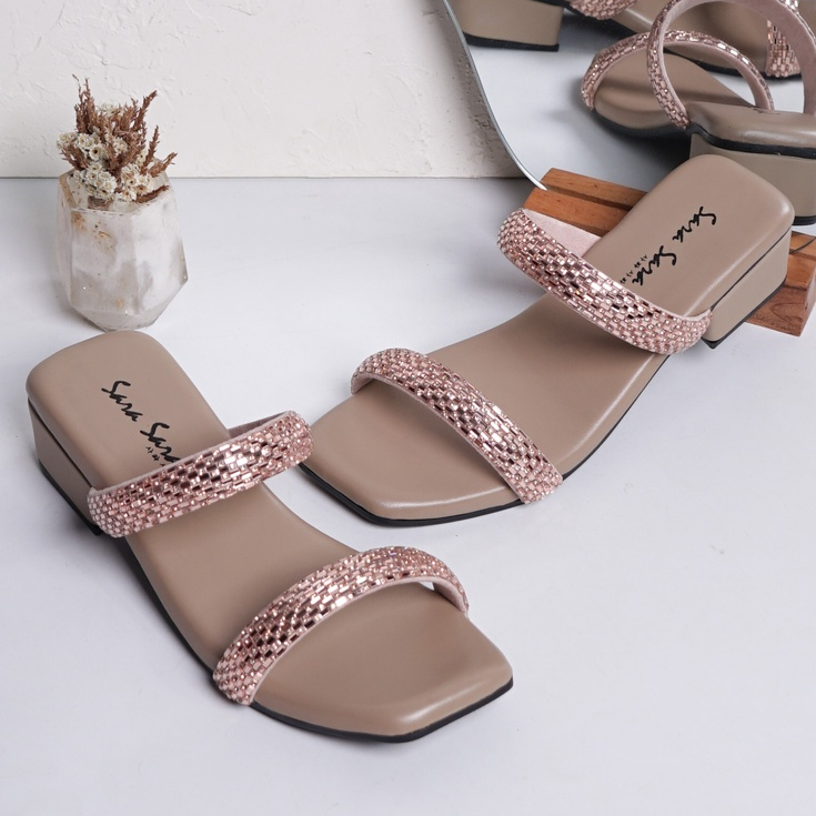 SARASARA YUK - ALISA Sandal Wanita High Heels 4.5 cm Size 36 - 40 Sendal SARA Hak Tahu Heel Pesta Blink Glitter Sepatu Tali Acara Formal Kondangan 37 38 39 Tidak Licin Hil Anti Slip Warna Smoke Tan Cokelat Shoes Terbaru Ori Original Mall Official Store