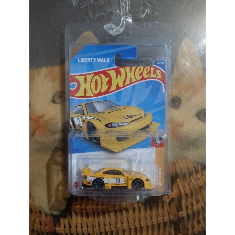 Hotwheels Nissan Silvia S15 LBWK Kuning
