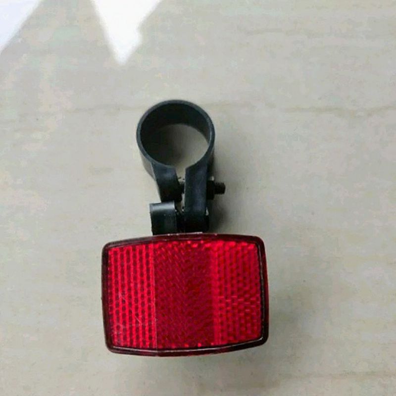 Reflektor Lampu Belakang Sepeda / Mata Kucing Pantulan Cahaya Sepeda Lipat BMX Federal MTB