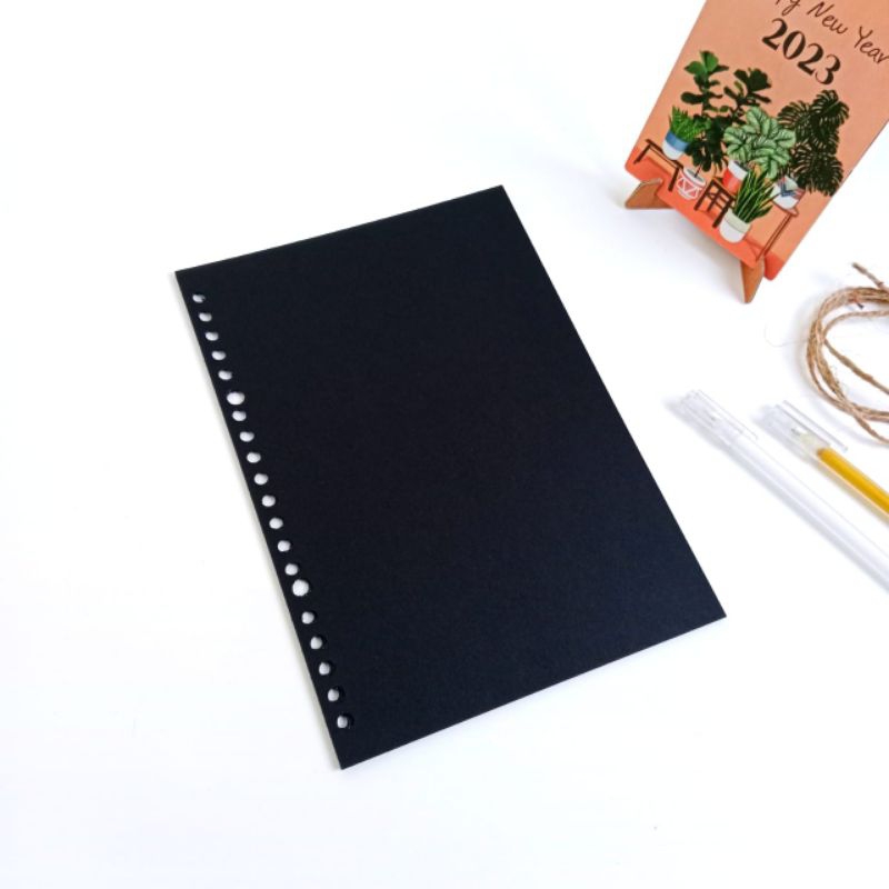 

LOOSE LEAF BLACK PAPER/LOOSE LEAF SUPER BLACK
