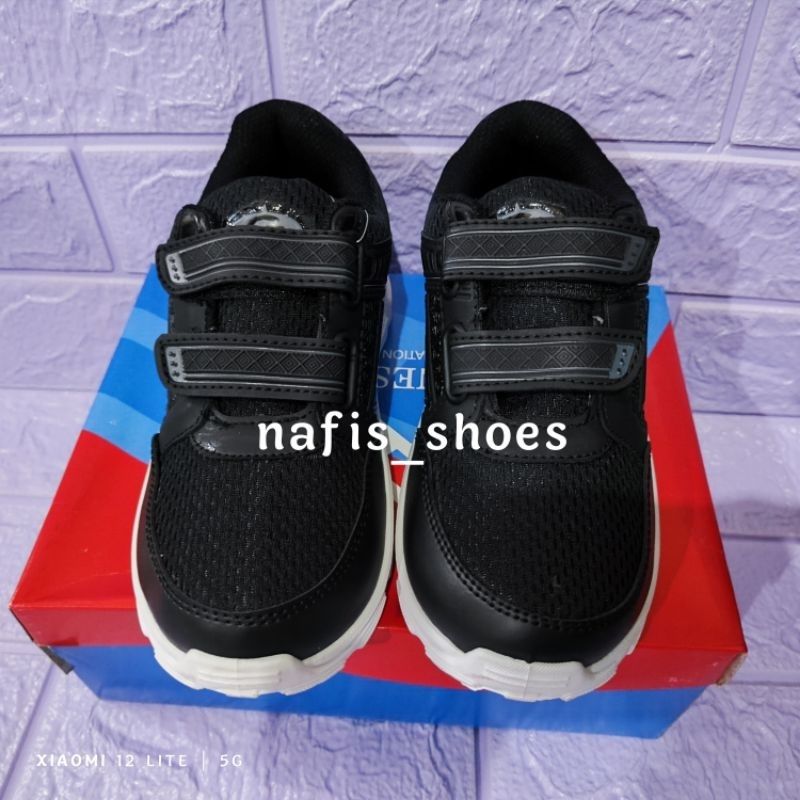 sepatu genestar sepatu anak sekolah  sd sepatu cewek cowok unisex size 31-36