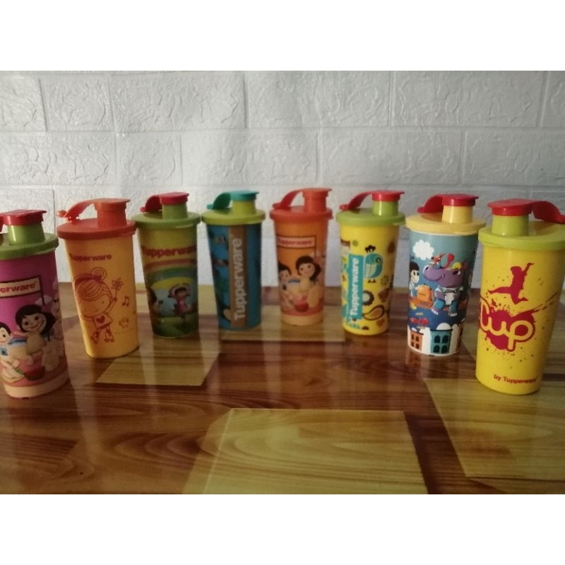 Gelas flip anak tupperware seken bagus
