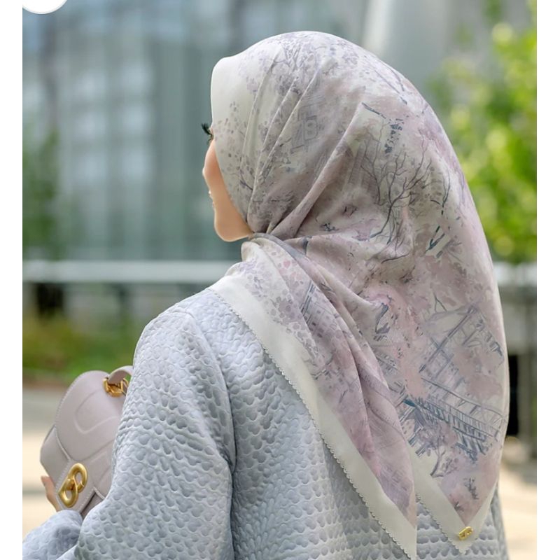 PRELOVED BUTTONSCARVES NEWYORK 3 LITTLE ITALY