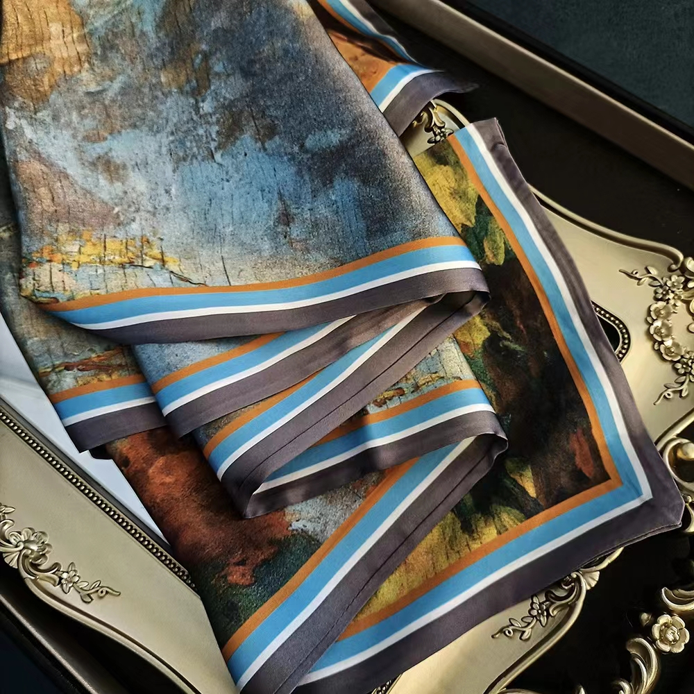 Syal sutra imitasi baru 70cm dicetak panjang profesional selendang persegi kecil wanita selendang fashion dekoratif serbaguna