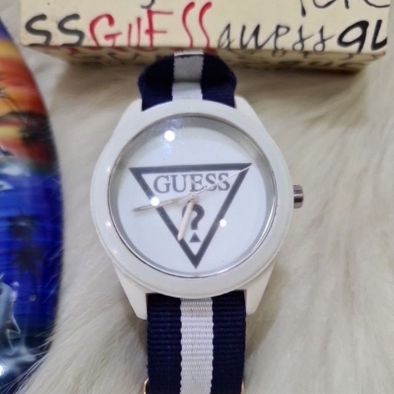 JAM TANGAN GUESS AUTH