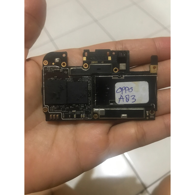 Mesin oppo A83