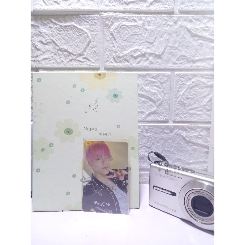 wts/want to sell pc jeno glitch mode scratch ver (ready) jeno rambut pink