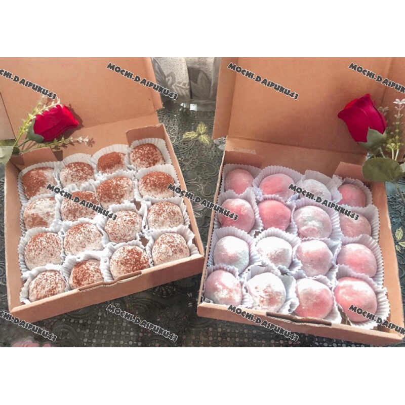 

Gibran’s Mochi edisi Hampers isi Coklat Strawberry FREE CARD UCAPAN