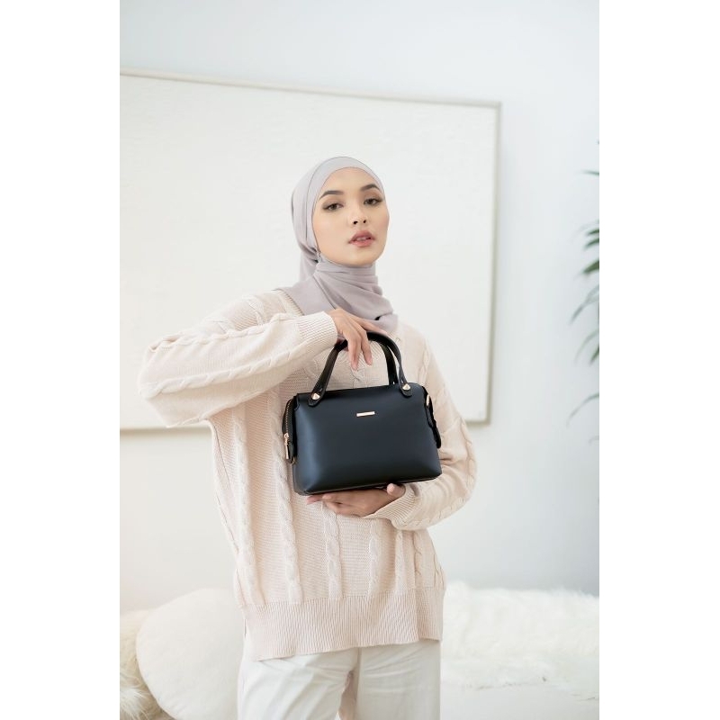 (Free Gift Menarik+DustBag) Sling Bag Flicka Kode S 135 Black