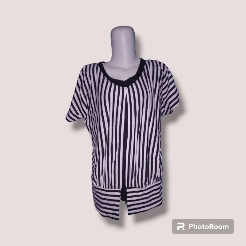 ATASAN WANITA GARIS2 KAOS WANITA PRELOVED