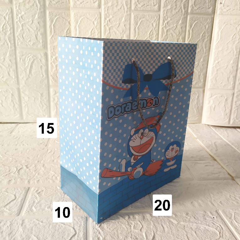 

Paperbag Karakter Doraemon P20xL10xT15