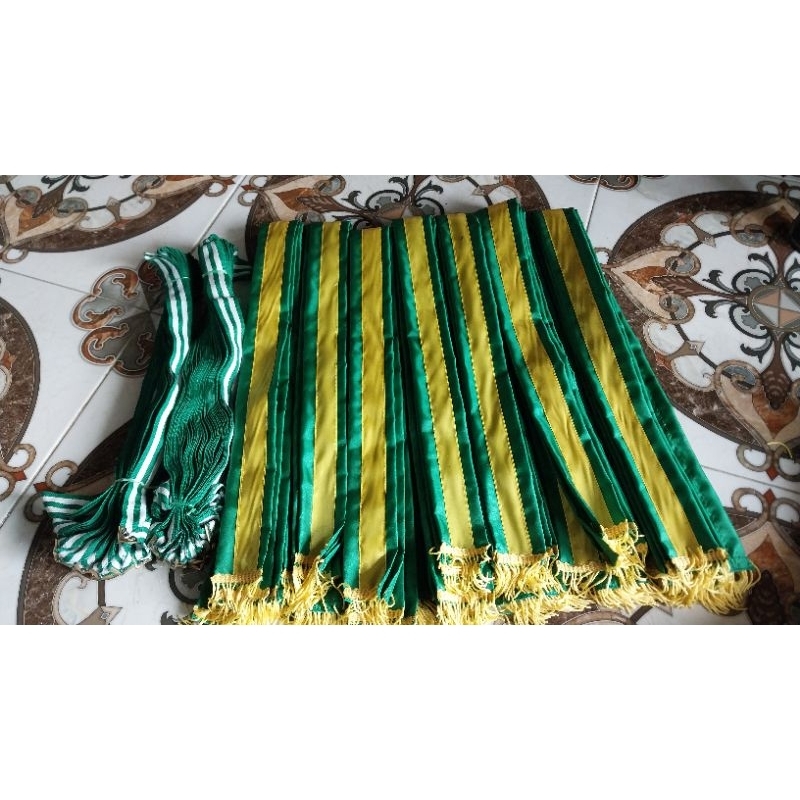 Kalung Gordon Wisuda