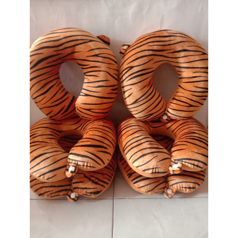 Bantal leher motif bantal leher karakter macan bantal leher empuk lembut bantal leher pake kancing virall murah