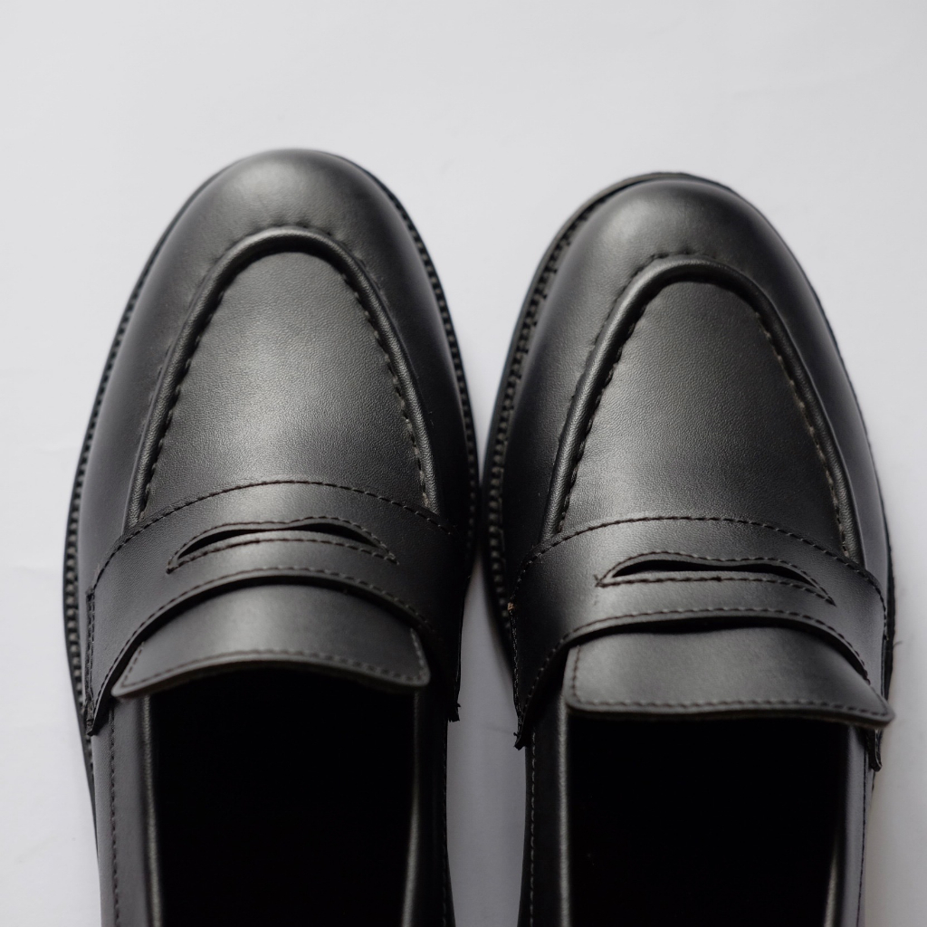 Loafers Black | Sepatu Loafer Formal Kasual Kerja Kuliah Pria Cowok Men Ori Lokal | FORIND x Worka