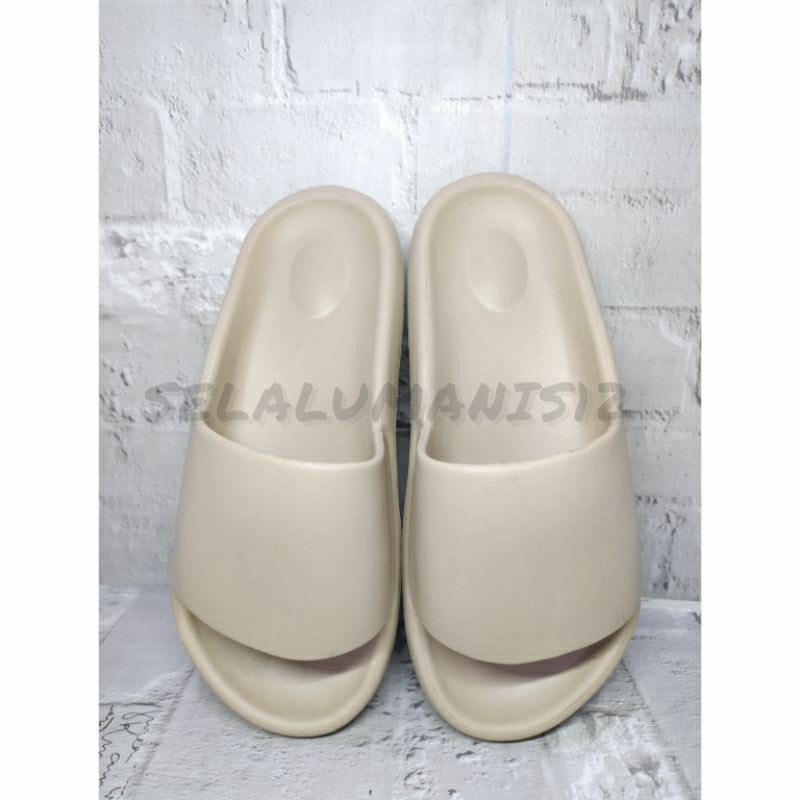 Sandal Yeezy Kanye West Eva Nyaman Anti Slip | Slop On