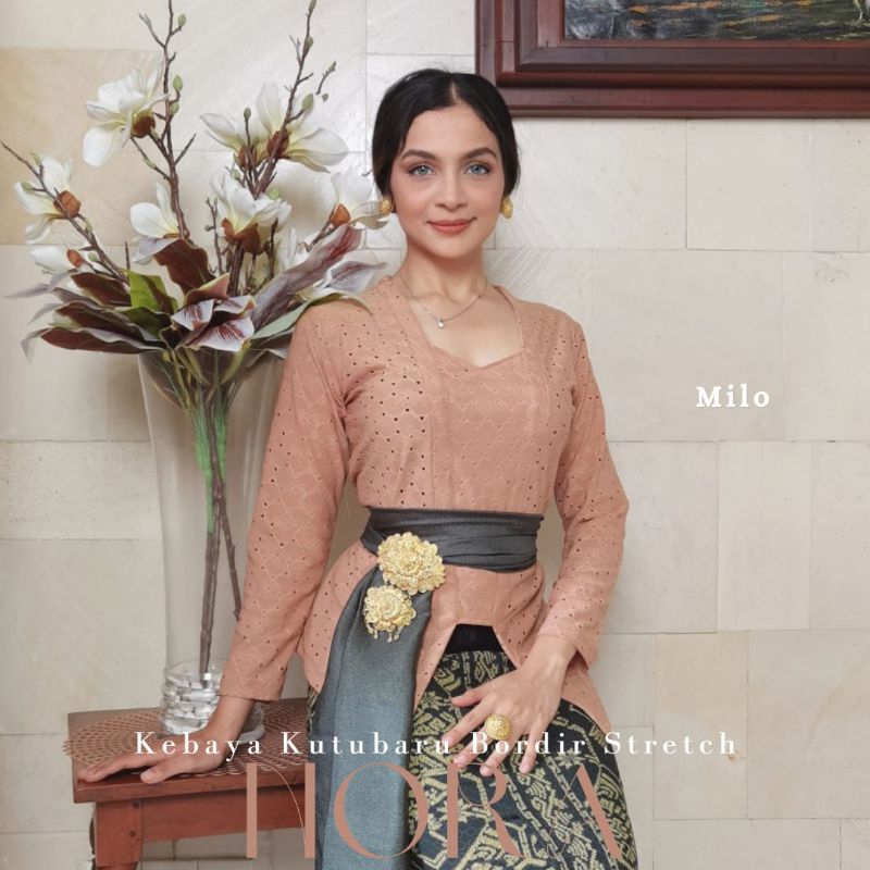 Kebaya Katun Bordir Stretch Nora