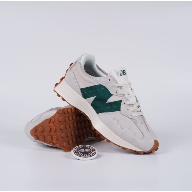 Sepatu New Balance 327 Beige Green1