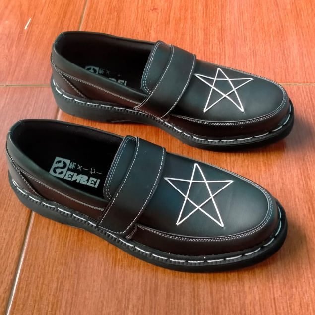 Sepatu Loafers Pria Formal Slip On Hitam Dogmart Pantofel Kerja Kulit PU Penny Loafers Sintetic Premium Enoz Sins Skull