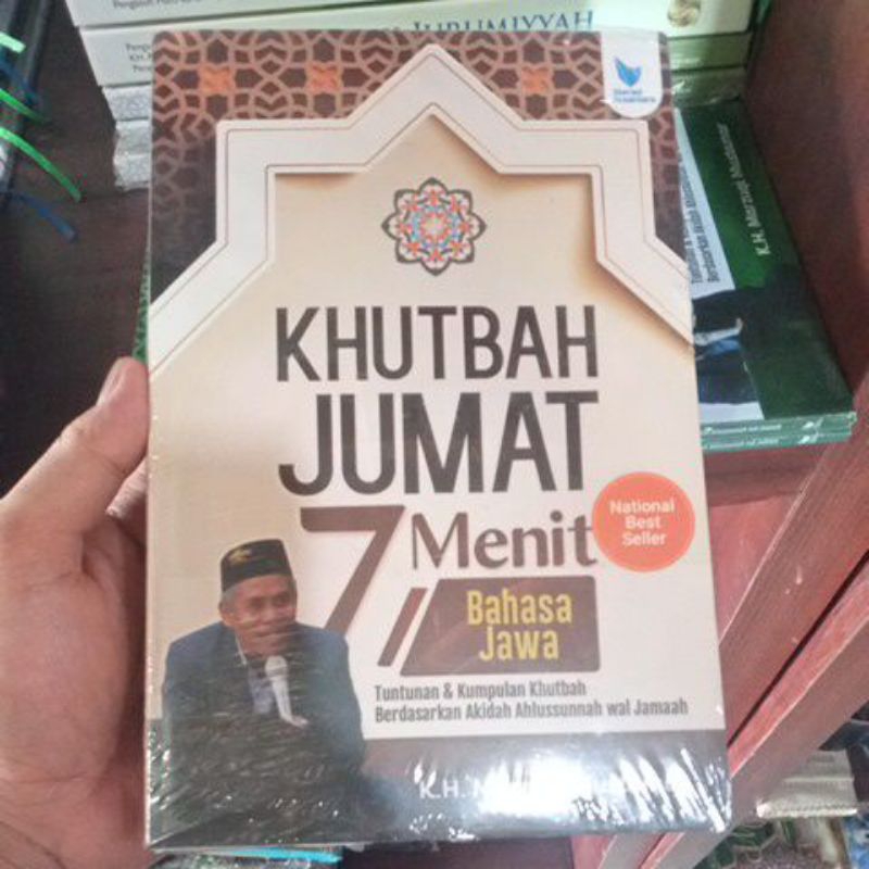 

BUKU KHUTBAH JUMAT BAHASA JAWA 7 MENIT
