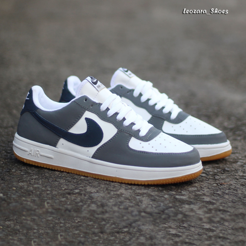 Sepatu Olahraga Outdoor Pria Running Sport Nike Air Force 1 Out Sol Gum Anti Licin