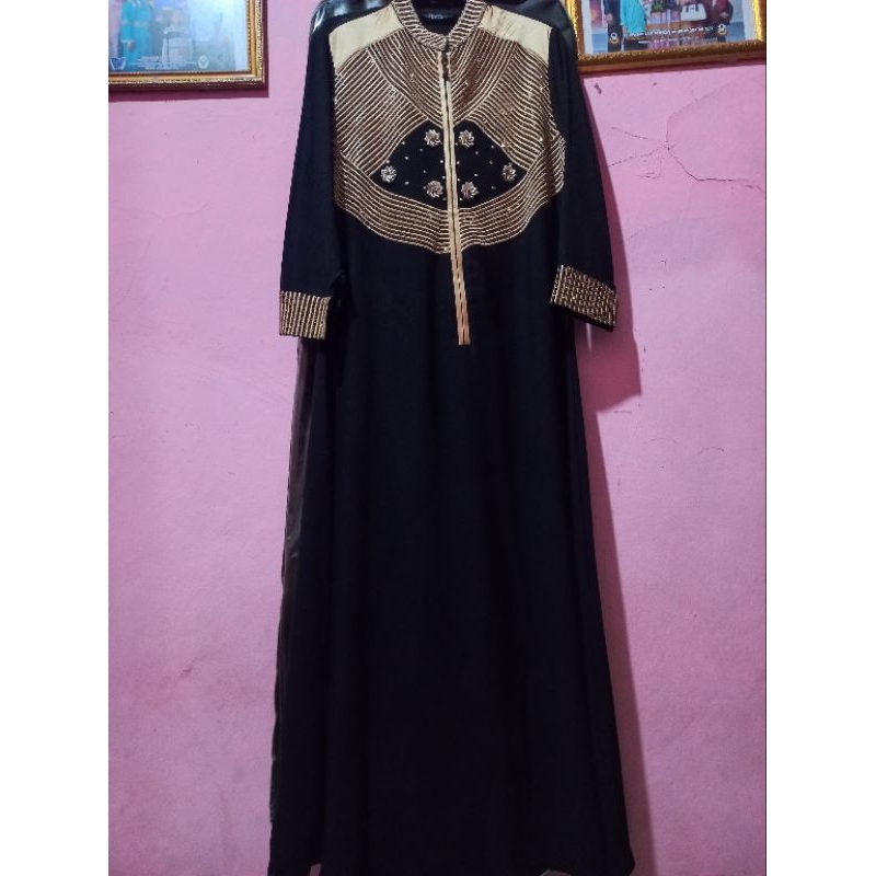 PRELOVED HIKMAT ABAYA ORI SIZE M