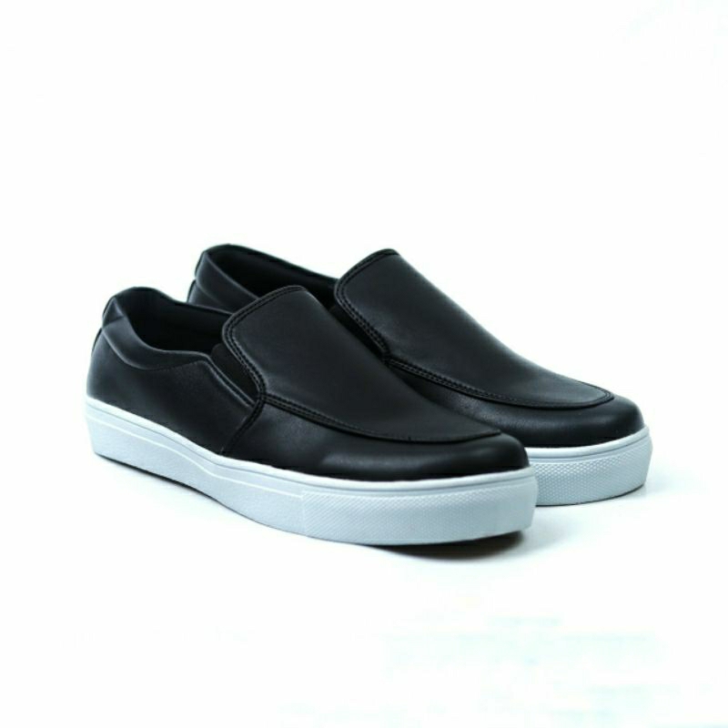 Sepatu Casual Pria Slip On Kerja Semi Formal Kasual Santai Kuliah Trendi Keren Simple