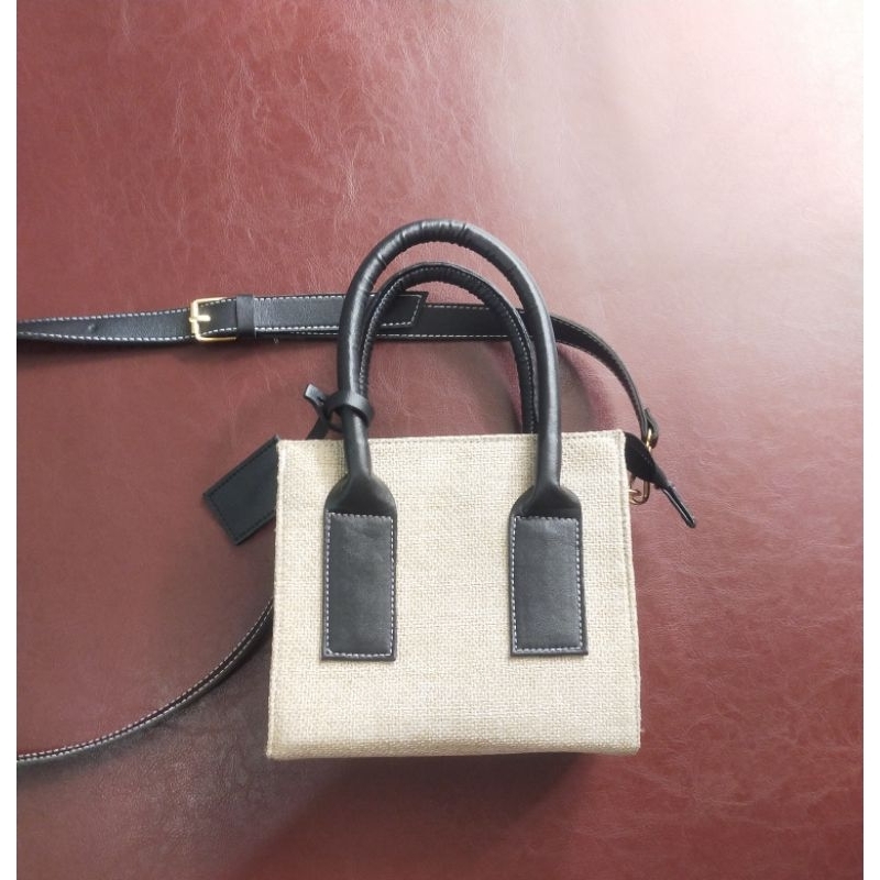 Nerra casvas Sling bag wanita