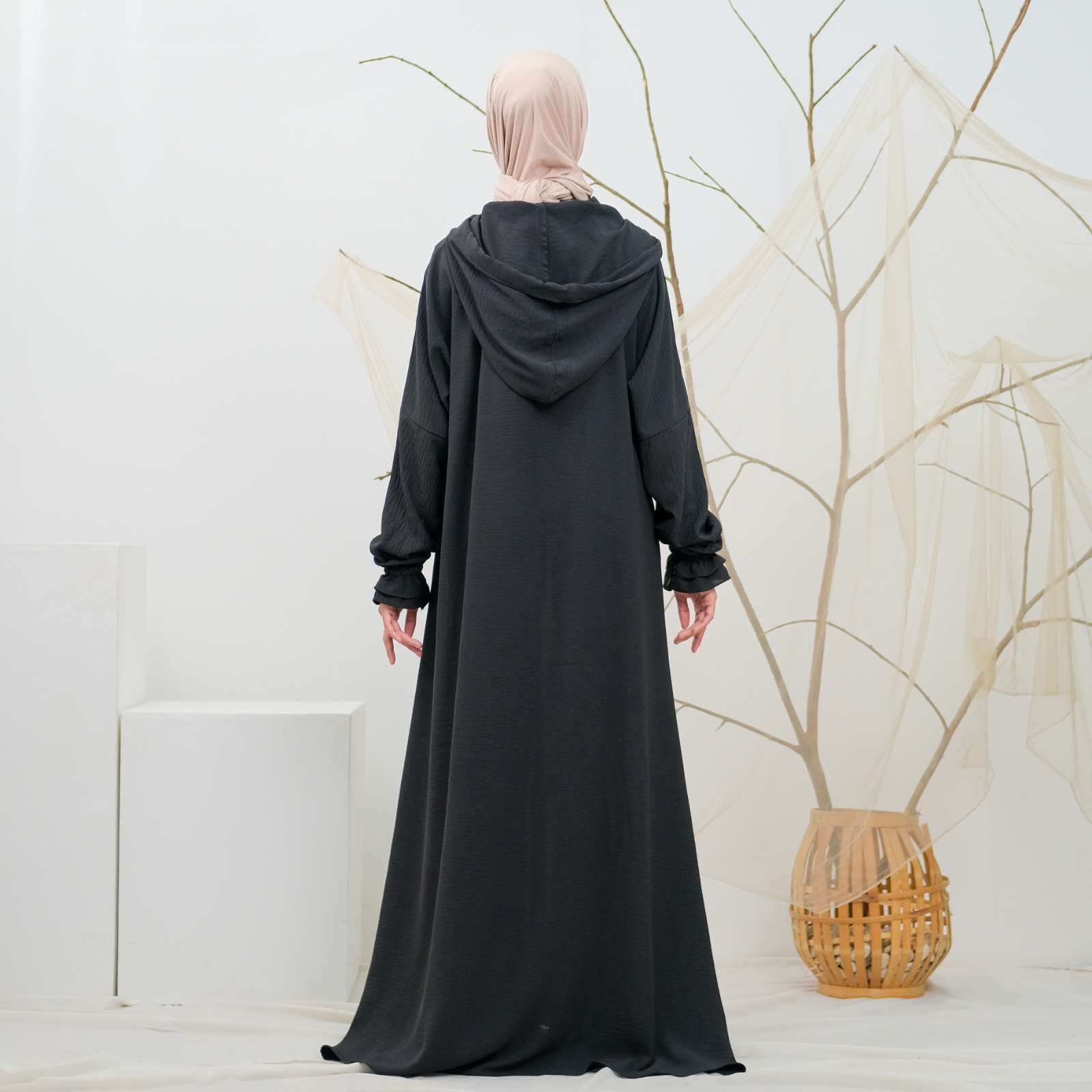 Dress muslim plus hoodie maima terbaru kekinian bahan cringkle airflow allsize busui friendly modern